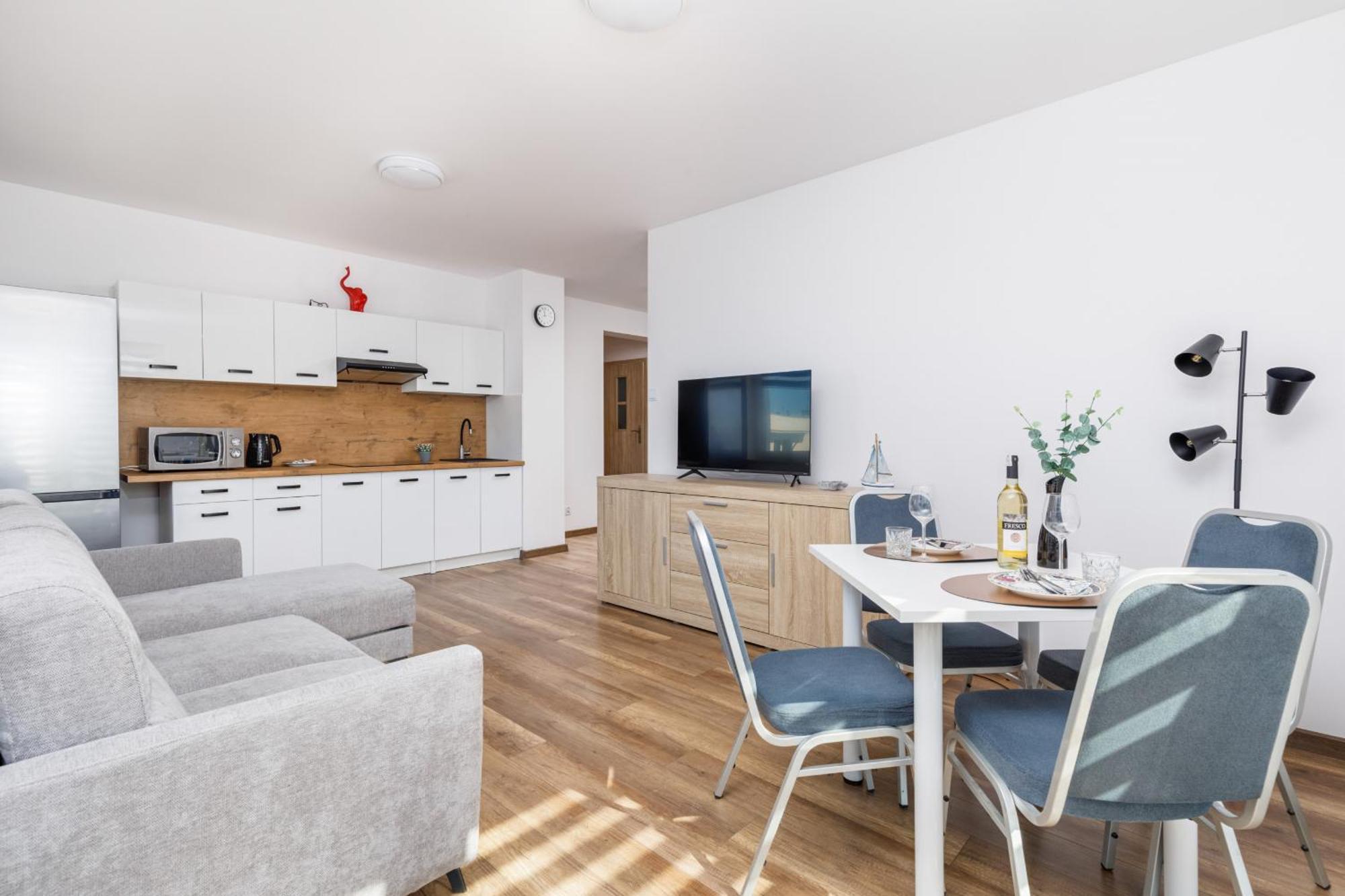 Coast Breeze Stylish By Renters